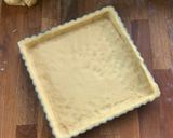 Foto del passaggio 4 della ricetta Crostata di Frangipane e Rabarbaro