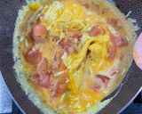 Foto del paso 2 de la receta: Huevos con costra de queso 👌🏻