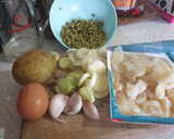 Foto del paso 1 de la receta: Bacalao con patatas en salsa verde