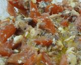 Foto del paso 4 de la receta: Ensalada de Tomate, Sardinas enlatadas y Quesitos