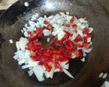 Foto del paso 2 de la receta: Arroz con cerdo y vegetales al wok