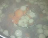 Foto langkah ke 4 dari resep Bening oyong bakso.