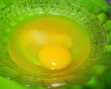 Foto langkah ke 4 dari resep Donat Pandan Simple.