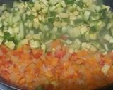 Foto del paso 2 de la receta: Zapallitos y verduras en tarta verdadera delicia súper jugosa!