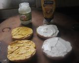 Foto del paso 1 de la receta: Pan de hamburguesa con sobras