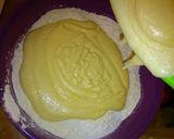 A picture of step 2 of Traditional smirneika koulourakia.