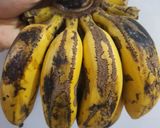 Foto langkah ke 1 dari resep Roti Pisang Kacang Arab dan Kismis.