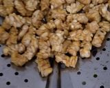 Foto langkah ke 2 dari resep Tumis pepaya + tempe.