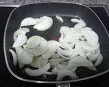 Foto del paso 1 de la receta: Puerros a la plancha con jamón