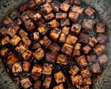 Foto del paso 2 de la receta: Macarrones kombu con tofu picante caramelizado