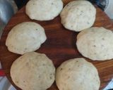 પૂરી(Poori recipe in Gujarati) રેસીપી સ્ટેપ2ફોટો