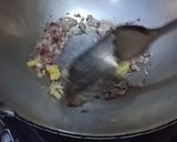 Gambar langkah 2 resipi Nasi Goreng Thai.