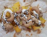 Foto langkah ke 5 dari resep Healthy Mango Wrap.