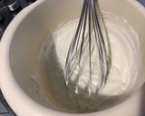 Une image de l'étape 2 de Tarte vanille et fromage blanc (pâte brisée à l'œuf).
