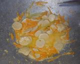 Foto langkah ke 3 dari resep Bihun Goreng Simple.
