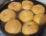 Foto langkah ke 7 dari resep #61. Donat Labu Kuning Empuk (Eggless).