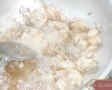 A picture of step 1 of Lahori Murgh Chanay cholay.