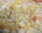 Foto langkah ke 3 dari resep Tumis Kol Tahu dan Telur.