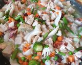 Foto del paso 2 de la receta: Arroz 'apaellado' de pulpo y chopitos