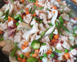 Foto del paso 2 de la receta: Arroz 'apaellado' de pulpo y chopitos