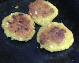 A picture of step 3 of Poha Cutlets without potatoes.