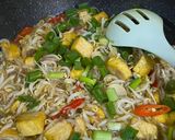 Foto langkah ke 5 dari resep 42.) Tumis touge tahu.