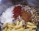 भाकरवड़ी (Bhakarwadi recipe in Hindi) रेसिपी चरण 2 फोटो