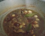 Foto langkah ke 4 dari resep Semur Telur Puyuh.