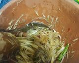 รูปขั้นตอนการทำที่ 2 ของ ส้มตำปูปลาร้า สูตรโคตรแซ่บ #เย็นนี้ผอมแน่