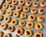 Foto langkah ke 4 dari resep Apple Thumbprint Cookies.