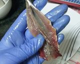 Foto del paso 4 de la receta: Como limpiar boquerones o anchoas