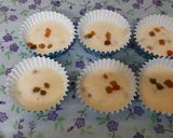 A picture of step 3 of Tutti frutti Vanilla Christmas 🌲🌲🌲🌲 cup 🍰 cake.