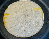 Foto del paso 2 de la receta: Fajita de aguacate, remolacha, jamón york y queso Keos