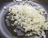 Foto del paso 2 de la receta: Macarrones con tomate, albahaca y mozzarella