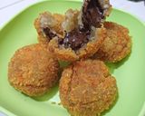 Foto langkah ke 5 dari resep Bola Pisang Coklat Lumer 🧆.