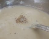 A picture of step 4 of Biscuit Rabri mixed fruit tart.