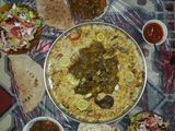 رز ولحم حنيذ