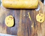 A picture of step 5 of Karachi Biscuits.