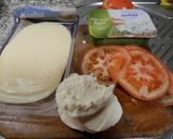 Foto del paso 1 de la receta Sándwich con 3 quesos y tomate