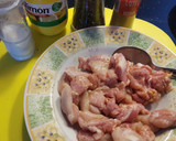 Foto del paso 1 de la receta: Pollo con garbanzos al curry