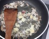 Foto langkah ke 3 dari resep Tumis Kangkung kampung.
