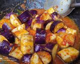 Foto langkah ke 2 dari resep Balada Teri di Balado Terong.