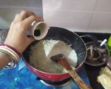 A picture of step 4 of Lauki ka Halwa.