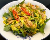 Hình bước làm 3 của món Gỏi Tép Đồng Bông Điên Điển Miền Tây
