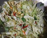 Foto langkah ke 4 dari resep Mie Goreng Jawa.