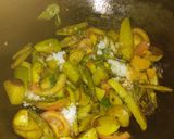 आलू पटल की सूखी सब्जी (aloo potol ki sukhi sabzi recipe in Hindi) रेसिपी चरण 3 फोटो