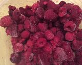 Une image de l'étape 1 de Glace à la framboise.