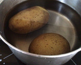 Foto del paso 1 de la receta: Papas (patatas) al horno con queso