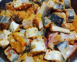 Hình bước làm 1 của món Cá Lạt Kho Nghệ