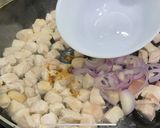 A picture of step 3 of Chicken Cheese Fajita Sandwich.